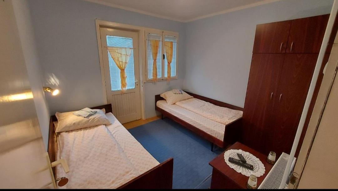 Domacinstvo Jolovic Otel Kraljevo Dış mekan fotoğraf